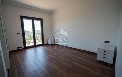 Datça Emecik'te 950 m2 Arsada Deniz Manzaralı 4+1 Havuzlu Villa