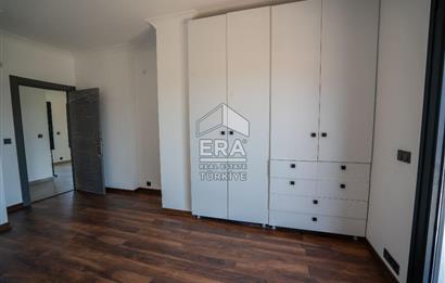 Datça Emecik'te 950 m2 Arsada Deniz Manzaralı 4+1 Havuzlu Villa
