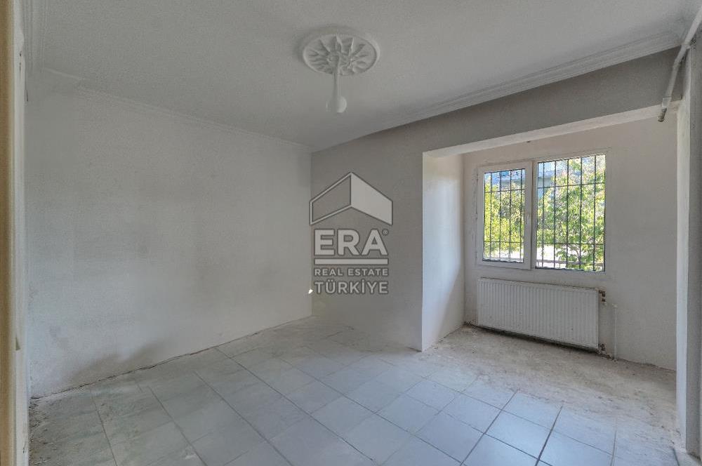 Bornova Atatürk Mahallesi 4 Katlı Satılık Bina