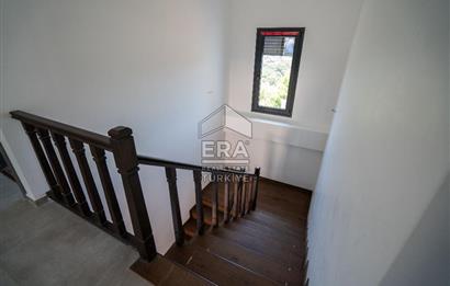 Datça Emecik'te 950 m2 Arsada Deniz Manzaralı 4+1 Havuzlu Villa