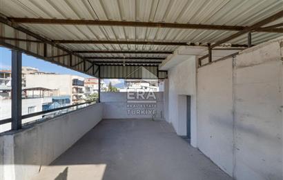 Bornova Atatürk Mahallesi 4 Katlı Satılık Bina