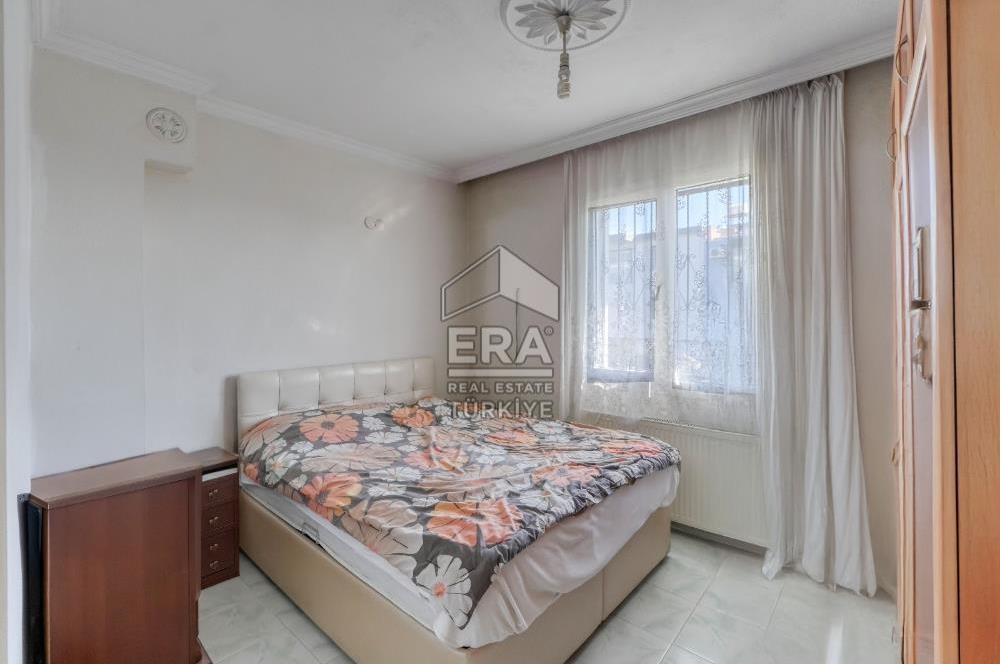 Bornova Atatürk Mahallesi 4 Katlı Satılık Bina