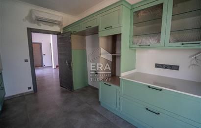 Datça Emecik'te 950 m2 Arsada Deniz Manzaralı 4+1 Havuzlu Villa