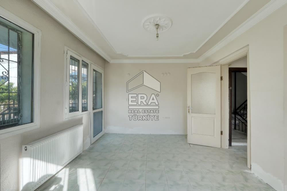 Bornova Atatürk Mahallesi 4 Katlı Satılık Bina