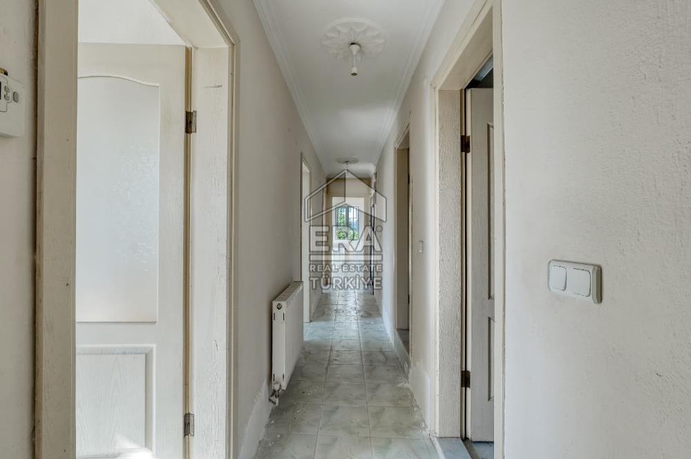 Bornova Atatürk Mahallesi 4 Katlı Satılık Bina