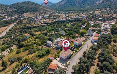 Datça Emecik'te 950 m2 Arsada Deniz Manzaralı 4+1 Havuzlu Villa