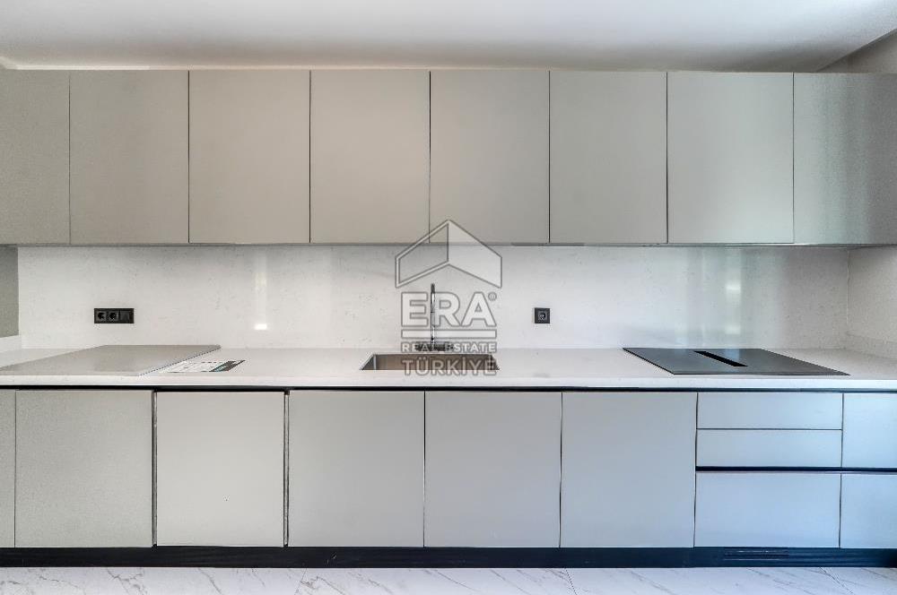 Urla Casamarin Residence Denize Sıfır Bahçeli 3+1 Daire