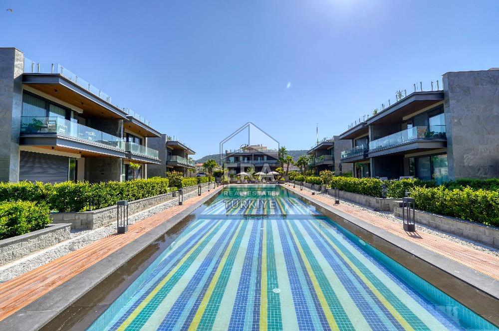 Urla Casamarin Residence Denize Sıfır Bahçeli 3+1 Daire