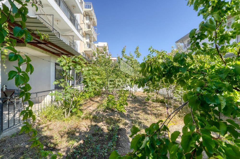 Bornova Atatürk Mahallesi 4 Katlı Satılık Bina