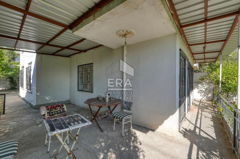 Bornova Atatürk Mahallesi 4 Katlı Satılık Bina