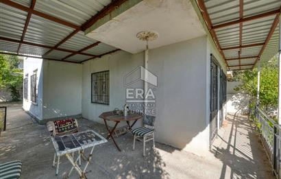 Bornova Atatürk Mahallesi 4 Katlı Satılık Bina