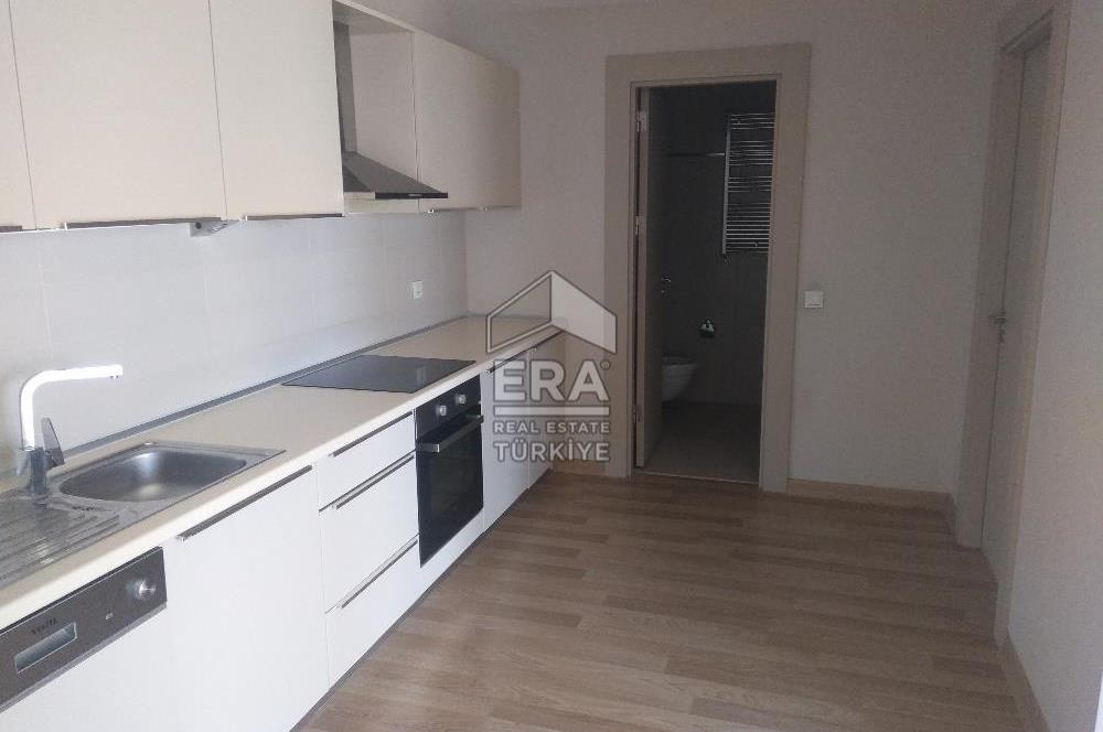 ERA YILDIZLAR'DAN EVORA İSTANBUL TUZLA E PARSEL DENİZ MANZARALI
