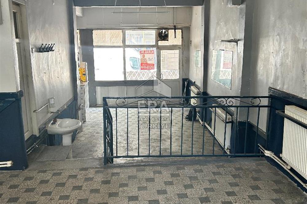 Tarihi Samatya’da Kiralık 90m2 Dükkan Depo Mağaza 