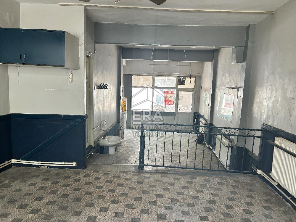 Tarihi Samatya’da Kiralık 90m2 Dükkan Depo Mağaza 