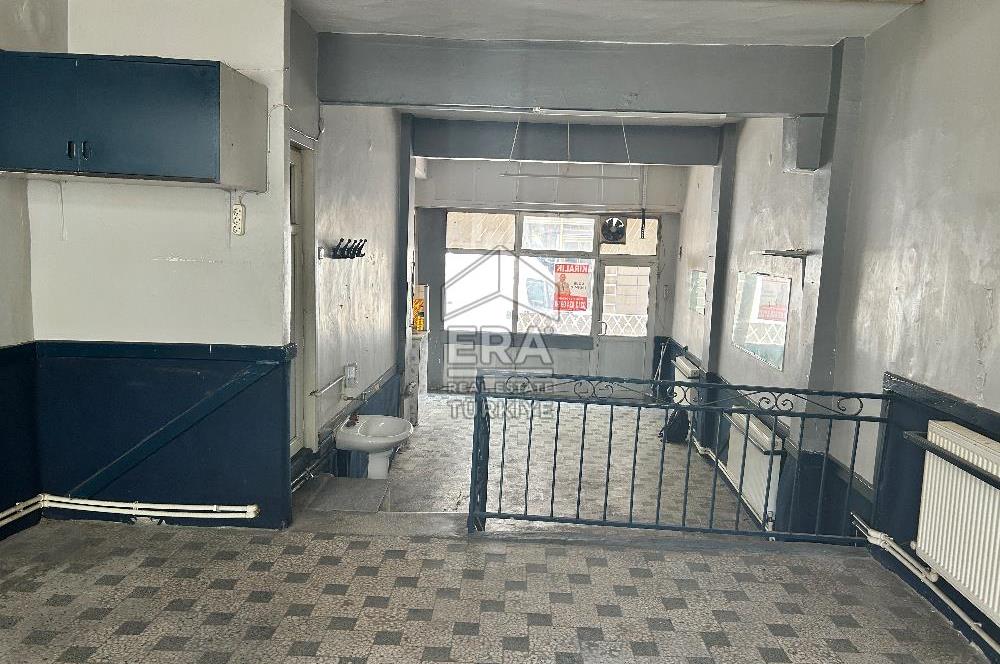 Tarihi Samatya’da Kiralık 90m2 Dükkan Depo Mağaza 