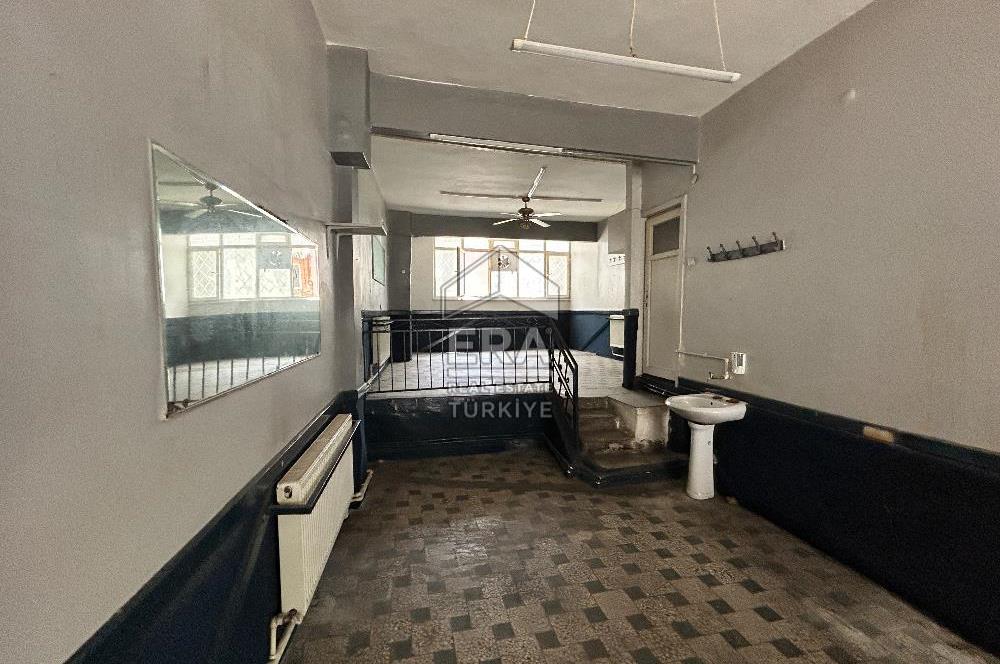Tarihi Samatya’da Kiralık 90m2 Dükkan Depo Mağaza 
