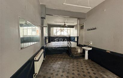Tarihi Samatya’da Kiralık 90m2 Dükkan Depo Mağaza 