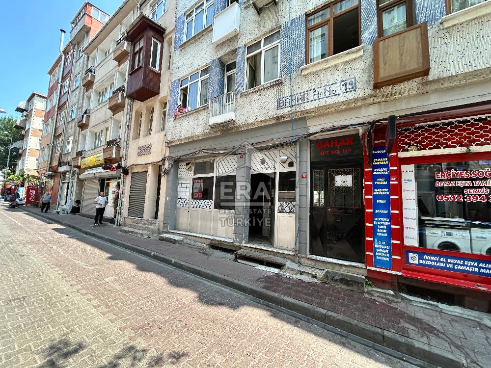 Tarihi Samatya’da Kiralık 90m2 Dükkan Depo Mağaza 