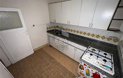 KÜÇÜK ÇAMLICADA GİRİŞ KAT, KOMBİLİ, EŞYASIZ 2+1 KİRALIK DAİRE