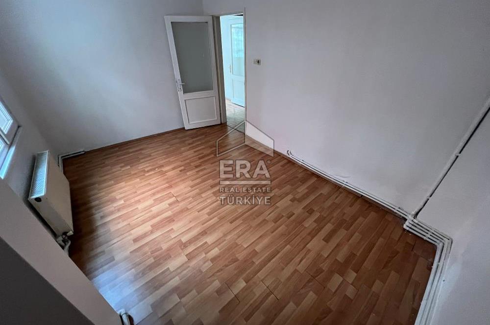 KÜÇÜK ÇAMLICADA GİRİŞ KAT, KOMBİLİ, EŞYASIZ 2+1 KİRALIK DAİRE