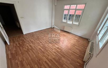 KÜÇÜK ÇAMLICADA GİRİŞ KAT, KOMBİLİ, EŞYASIZ 2+1 KİRALIK DAİRE