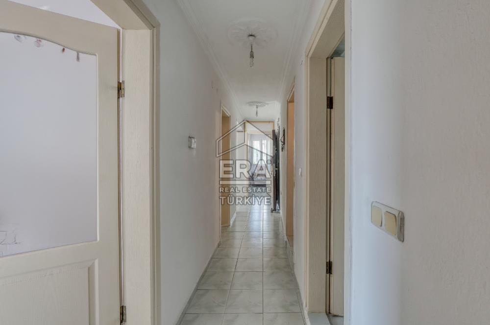 Bornova Atatürk Mahallesi 4 Katlı Satılık Bina