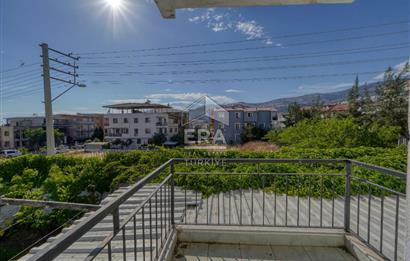 Bornova Atatürk Mahallesi 4 Katlı Satılık Bina