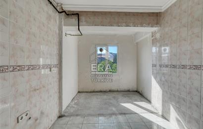Bornova Atatürk Mahallesi 4 Katlı Satılık Bina