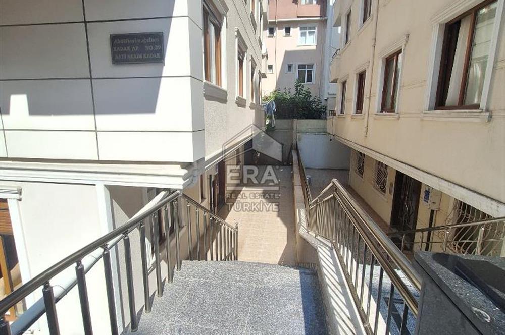 ÜMRANİYE İSTİKLAL MAHALLESİ ANA CADDE 1+1 BAHÇE KATI KİRALIK DAİRE