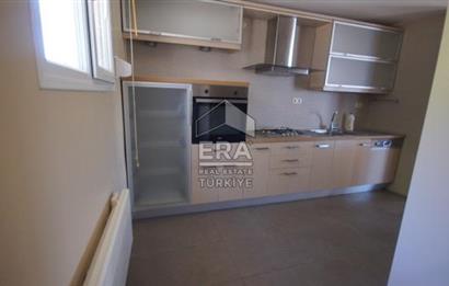 Urla Çeşmealtı Zeytinliköy'de Deniz ve Orman Manzaralı 4+1 Villa