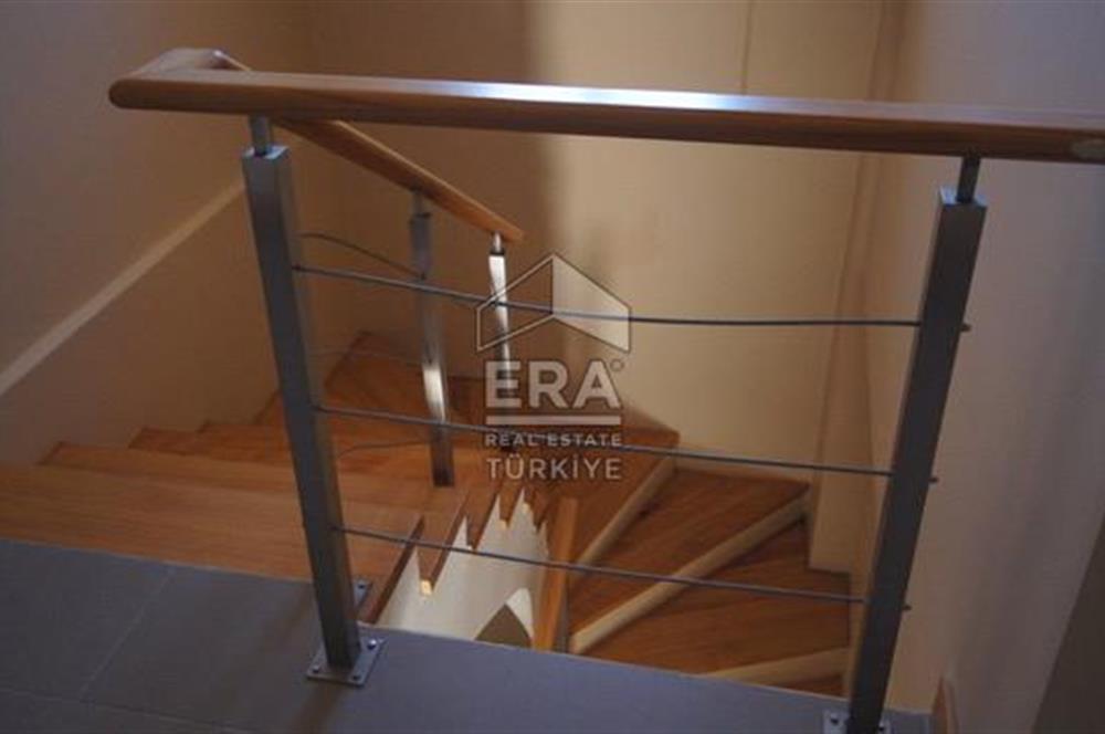 Urla Çeşmealtı Zeytinliköy'de Deniz ve Orman Manzaralı 4+1 Villa