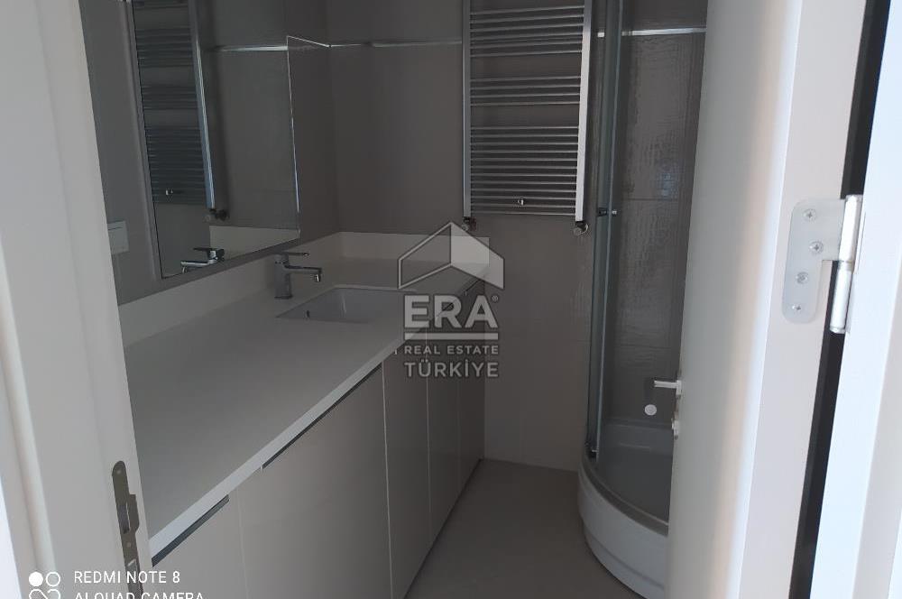 EVORA İSTANBUL TUZLA E PARSEL TERASLI,BALKONLU, DENİZ MANZARALI