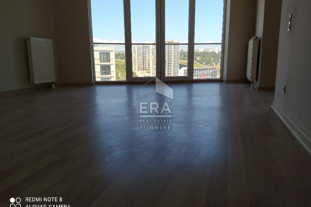EVORA İSTANBUL TUZLA E PARSEL TERASLI,BALKONLU, DENİZ MANZARALI