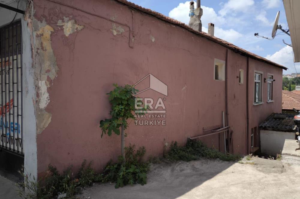 ERA KARAT-HIZIRTEPE'DE SATILIK BİNA 2 DAİRE, 1 DÜKKAN, 1 DEPO