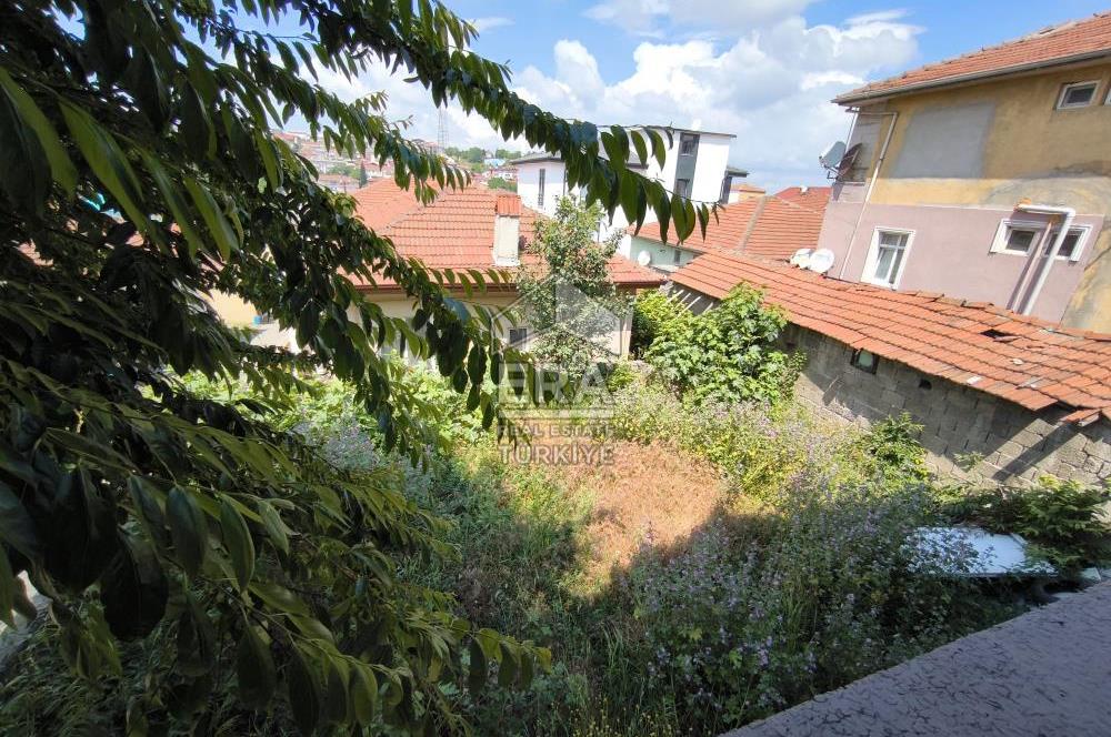 ERA KARAT-HIZIRTEPE'DE SATILIK BİNA 2 DAİRE, 1 DÜKKAN, 1 DEPO