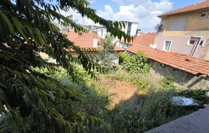 ERA KARAT-HIZIRTEPE'DE SATILIK BİNA 2 DAİRE, 1 DÜKKAN, 1 DEPO
