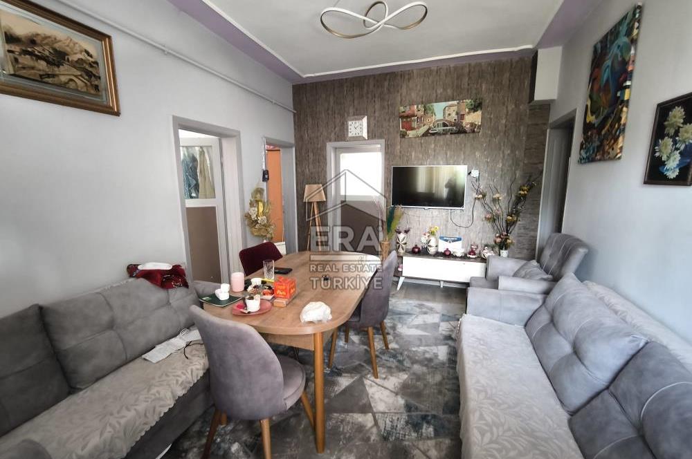 ERA KARAT-HIZIRTEPE'DE SATILIK BİNA 2 DAİRE, 1 DÜKKAN, 1 DEPO