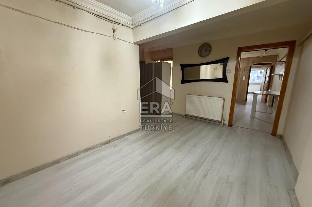 ÜSKÜDAR ZEYNEP KAMİL'DE SATILIK 2+1 DAİRE