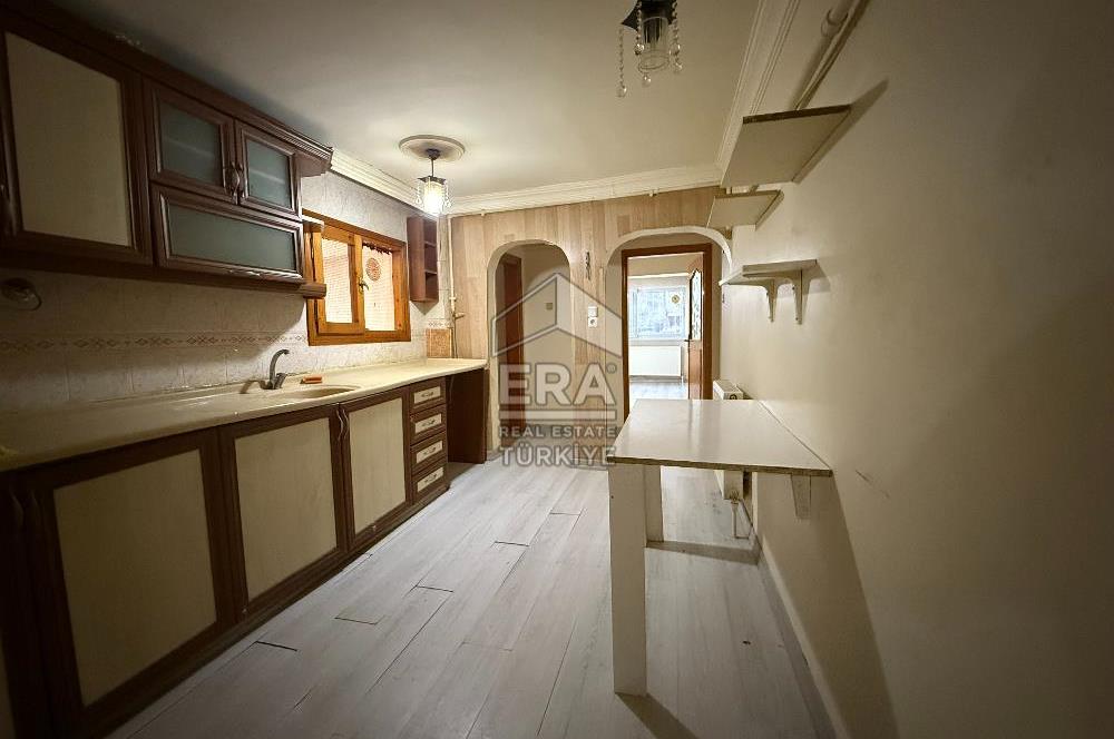 ÜSKÜDAR ZEYNEP KAMİL'DE SATILIK 2+1 DAİRE