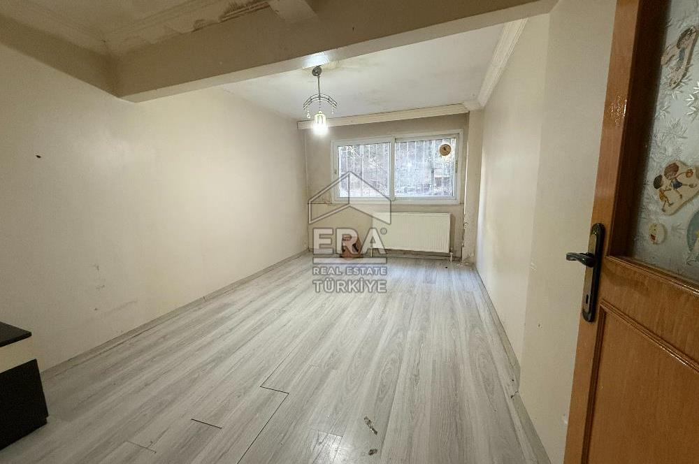 ÜSKÜDAR ZEYNEP KAMİL'DE SATILIK 2+1 DAİRE