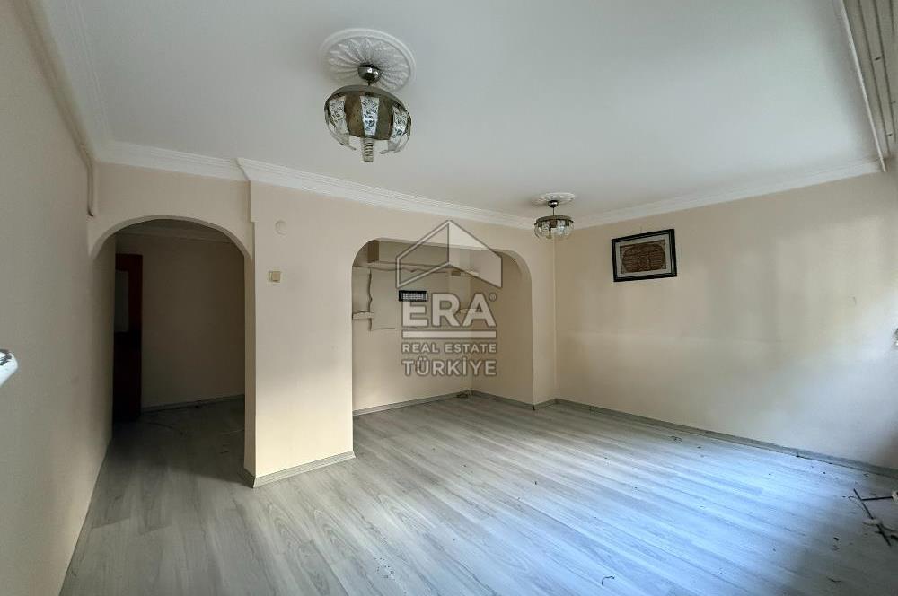 ÜSKÜDAR ZEYNEP KAMİL'DE SATILIK 2+1 DAİRE