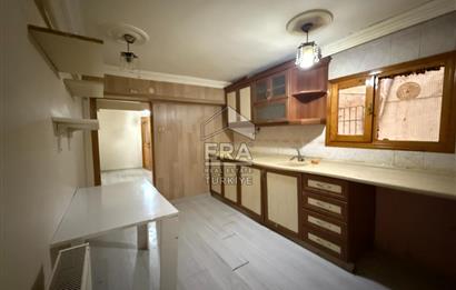 ÜSKÜDAR ZEYNEP KAMİL'DE SATILIK 2+1 DAİRE