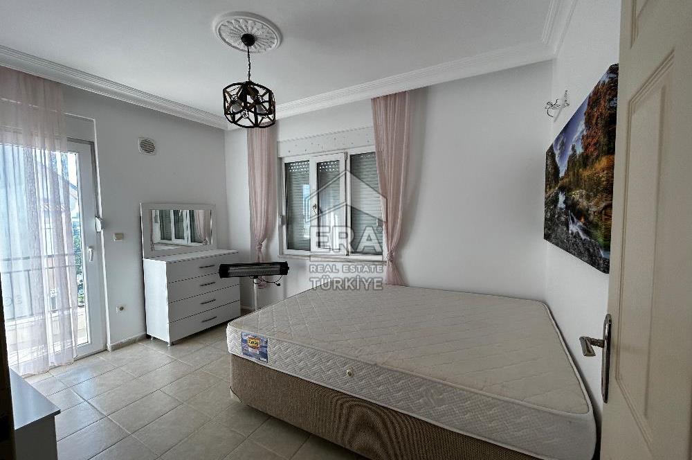 Ilıca Mahallesinde Havuzlu Kiralık 2+1 Eşyalı Daire