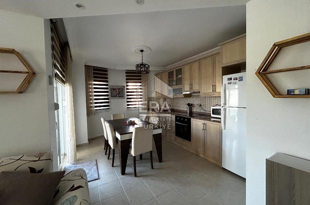 Ilıca Mahallesinde Havuzlu Kiralık 2+1 Eşyalı Daire