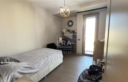 Livin İzmir’de Deniz Manzaralı 3+1 Satılık Daire