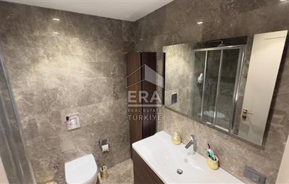Livin İzmir’de Deniz Manzaralı 3+1 Satılık Daire