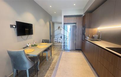 Livin İzmir’de Deniz Manzaralı 3+1 Satılık Daire