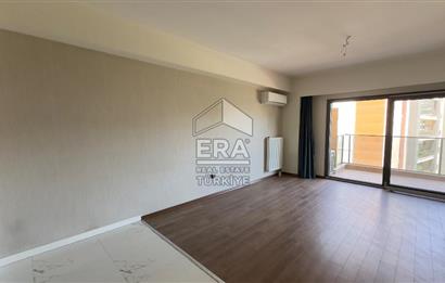 İzmir Park Yaşam Ataşehir Sitesinde Kiralık 2+1 Daire