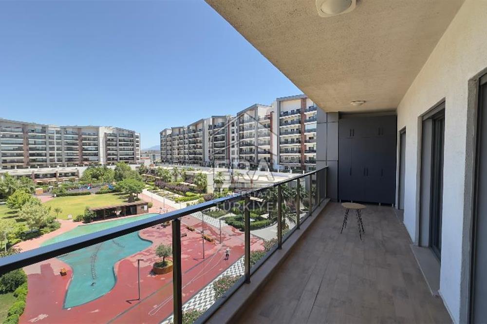 İzmir Park Yaşam Ataşehir Sitesinde Kiralık 2+1 Daire