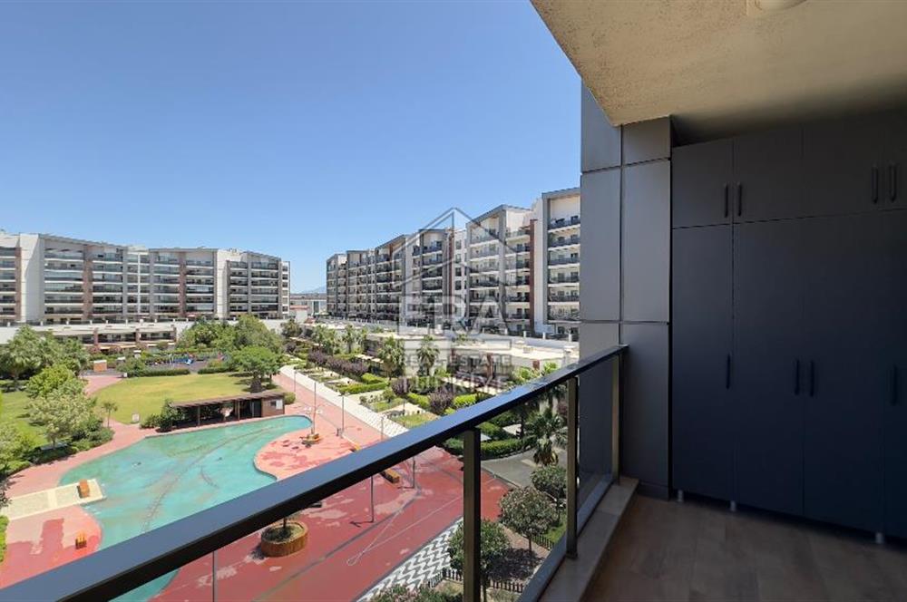 İzmir Park Yaşam Ataşehir Sitesinde Kiralık 2+1 Daire